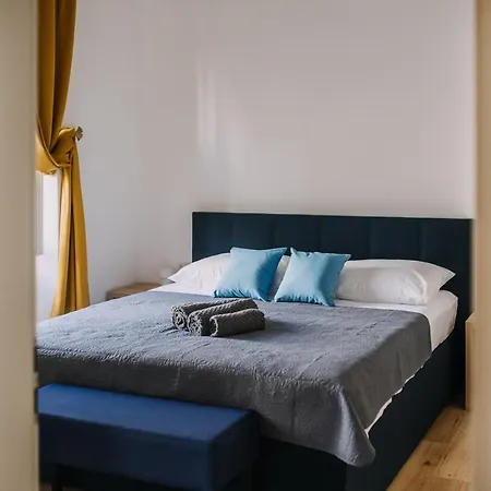 Apartment Art Deco Old Town Square By Duhomes *